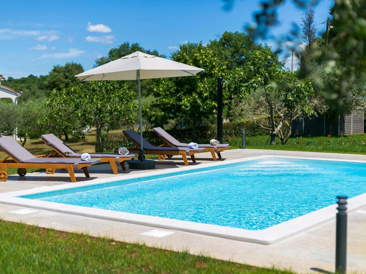 Pool Premium Apartment Vrsar Exterior foto