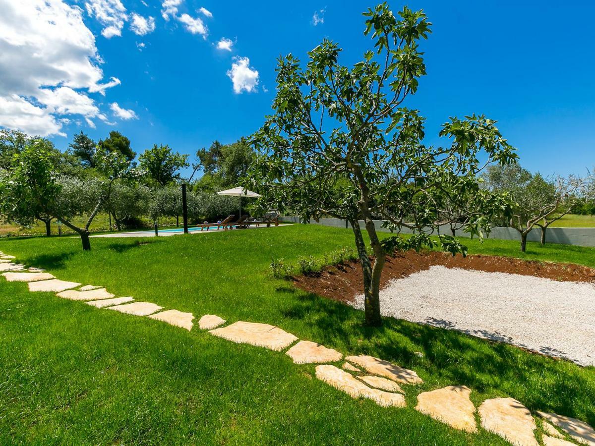 Pool Premium Apartment Vrsar Exterior foto